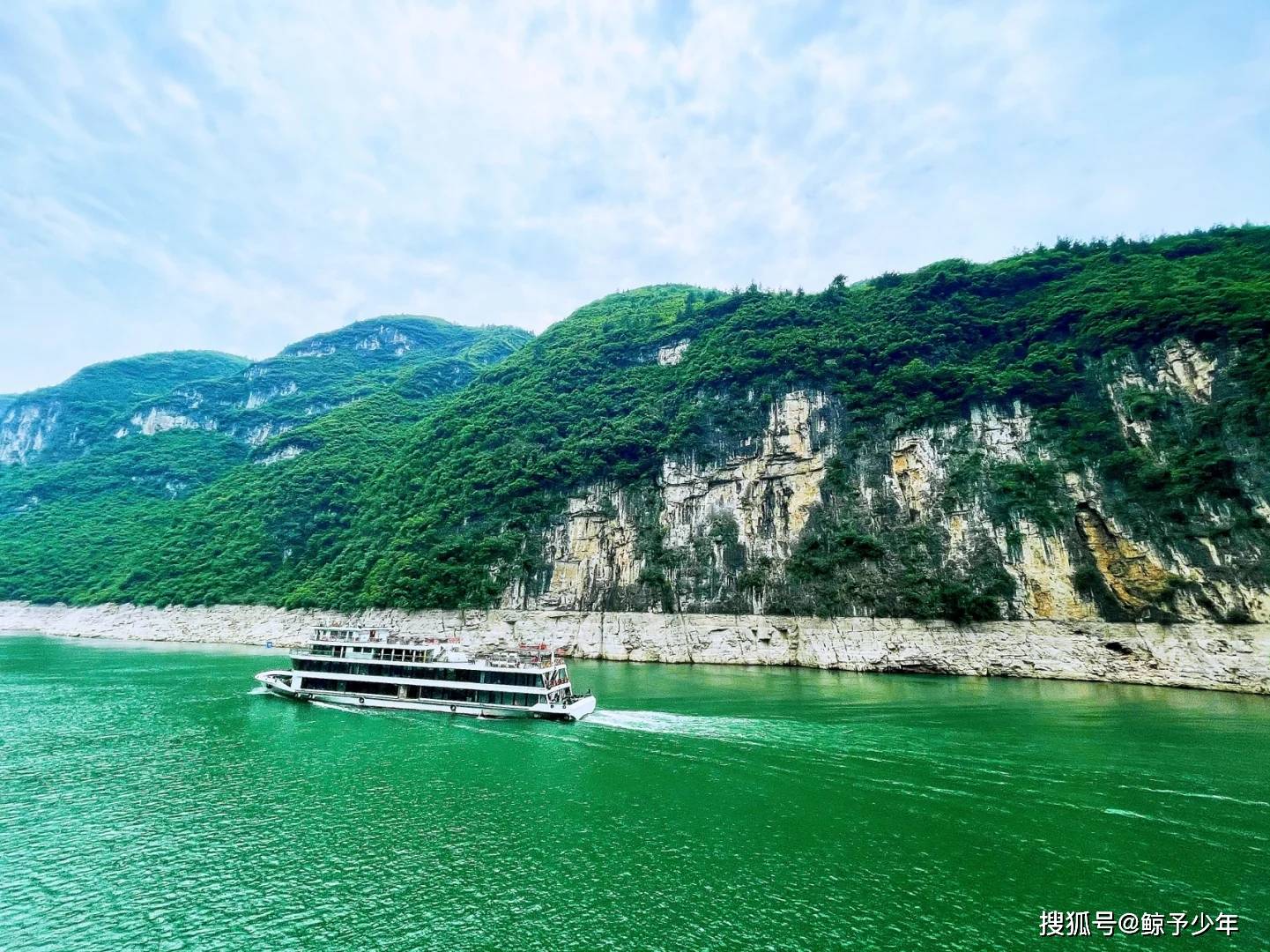 中国十大风景名胜之一,三峡瞿塘峡,巫峡和西陵峡_长江_石宝寨_白帝城