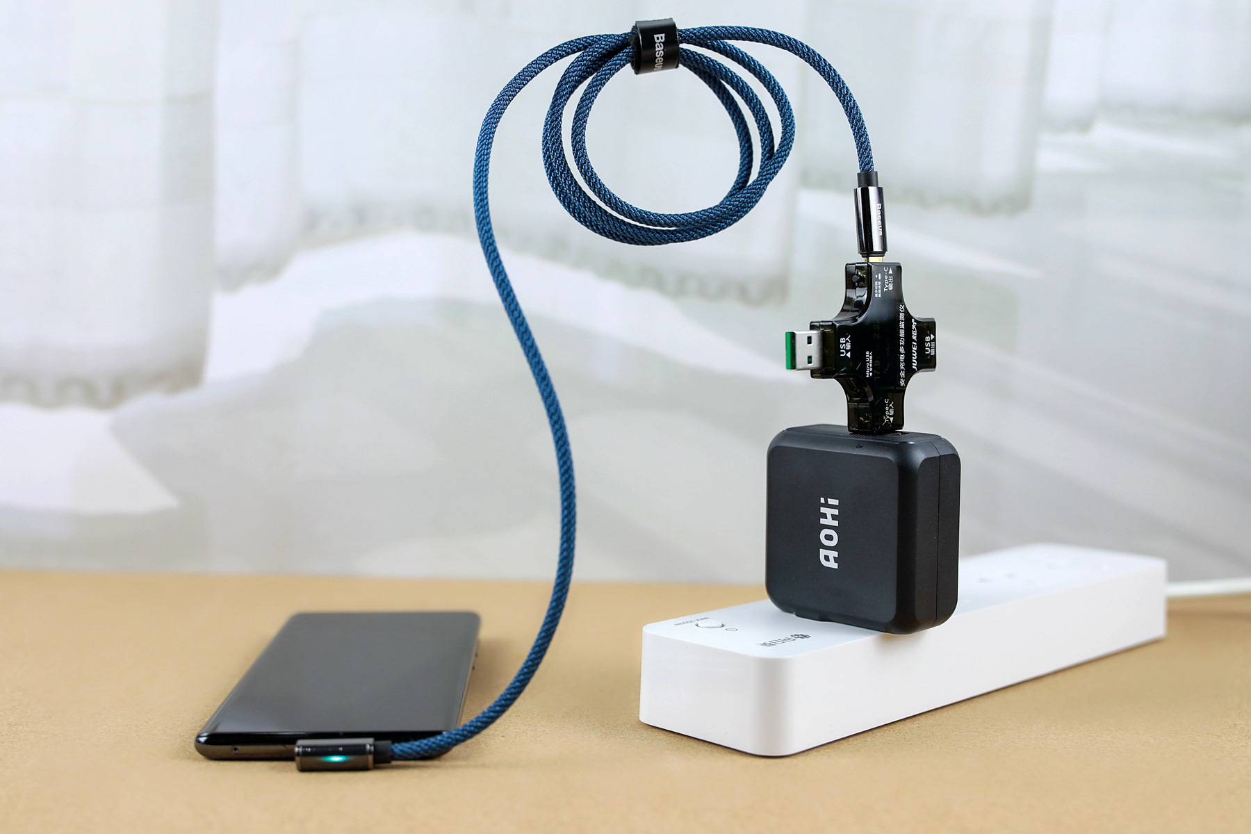 双USB-C智能快充,Aohi Magcube 100W氮化镓快充体验