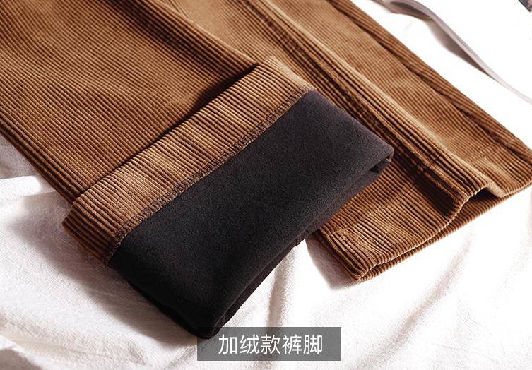 灯芯绒 不要再穿阔腿裤和小黑裤了，今冬这条裤子最流行！保暖显瘦真好穿