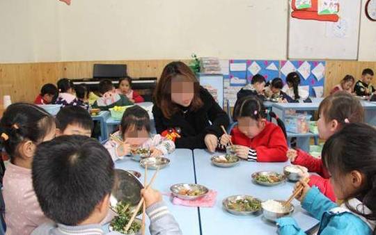 关系|幼儿园里也有“潜规则”？老师不告诉，父母要心里有数