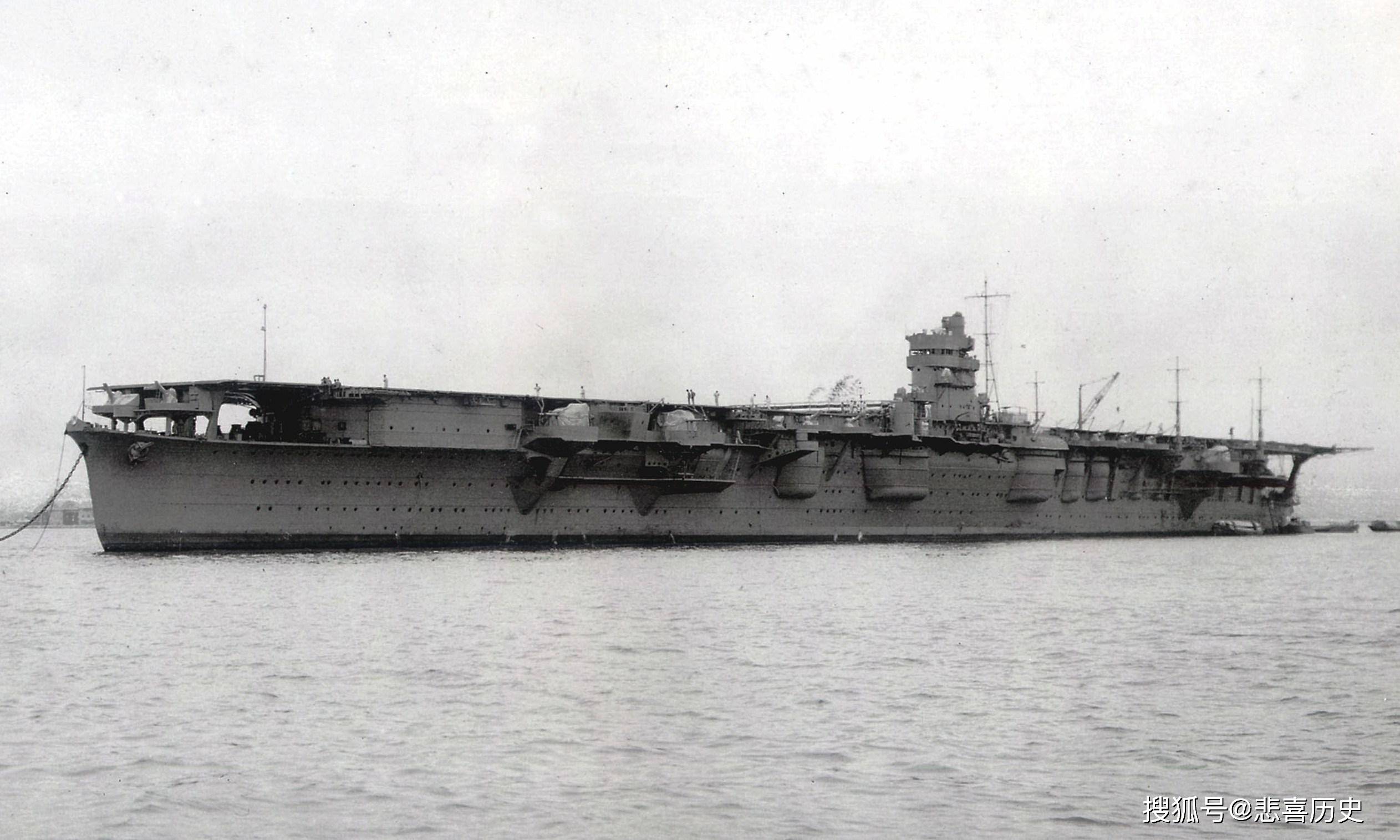 二战日本航母双层甲板图片