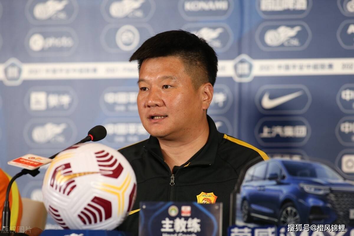 原创高情商武汉队新主帅被媒体挖坑式提问李金羽1细节满分