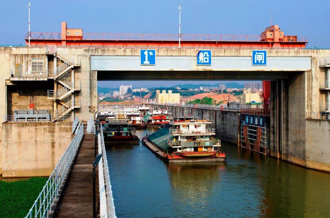 原因有三_西江_船闸_船舶