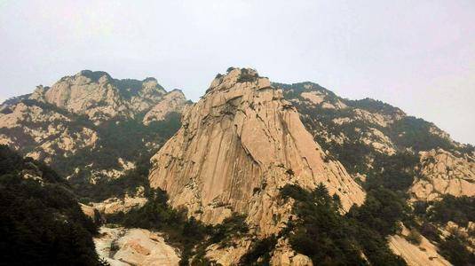 国内最小的山，位于潍坊寿光境内，高0.6米却无人能爬上去