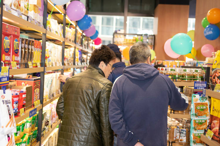 商品|进口零食超市做促销，提醒注意这四点