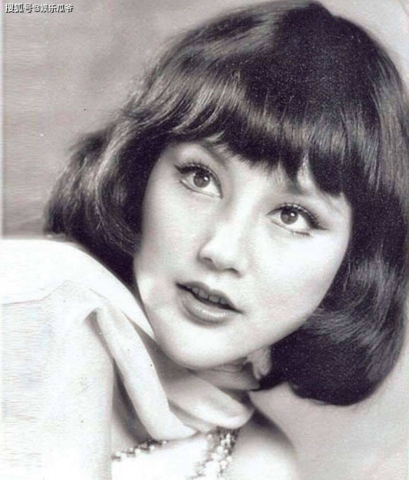 后遗症这些同龄女星都曾是绝世美人，有人整容后遗症像妖怪，有人美到老