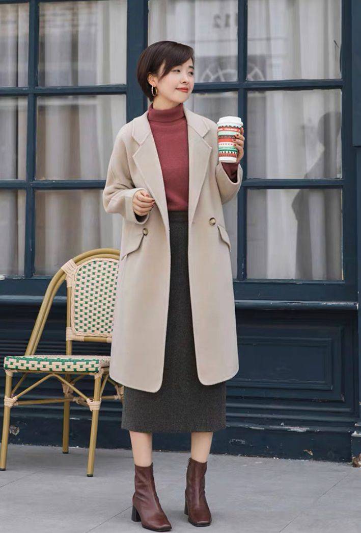 原创40岁女人穿大衣别配打底裤学小个子博主搭淑女裙更显气质