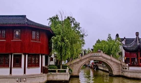 上海一假古镇“惹非议”，古迹沦为“赚钱工具”，被网友点名批评