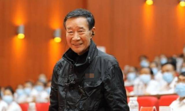 刚出道时期的千百惠长相很漂亮2021年12月24日