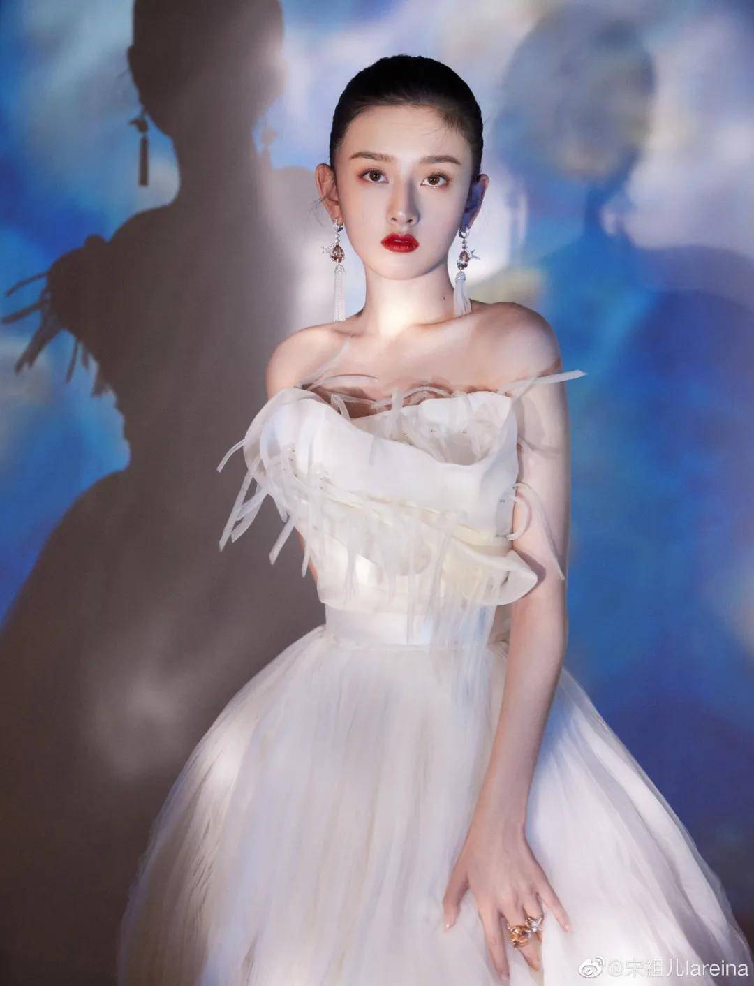 面的看完韩圈红毯,才知道女明星的生图有多内卷!