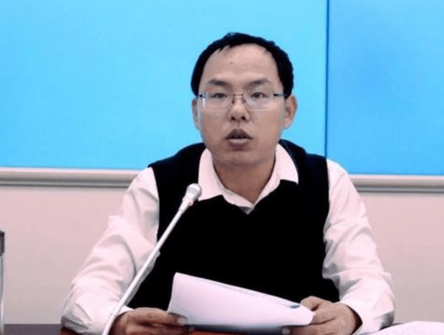 寒门难出贵子 32岁清华学霸任职县长 父母均是普通本分的农民 辅导 恒艾教育