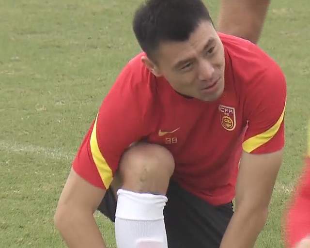 棄將|32歲“李鐵棄將”中超再現(xiàn)神奇1幕：?jiǎn)螆?chǎng)78次傳球0失誤！