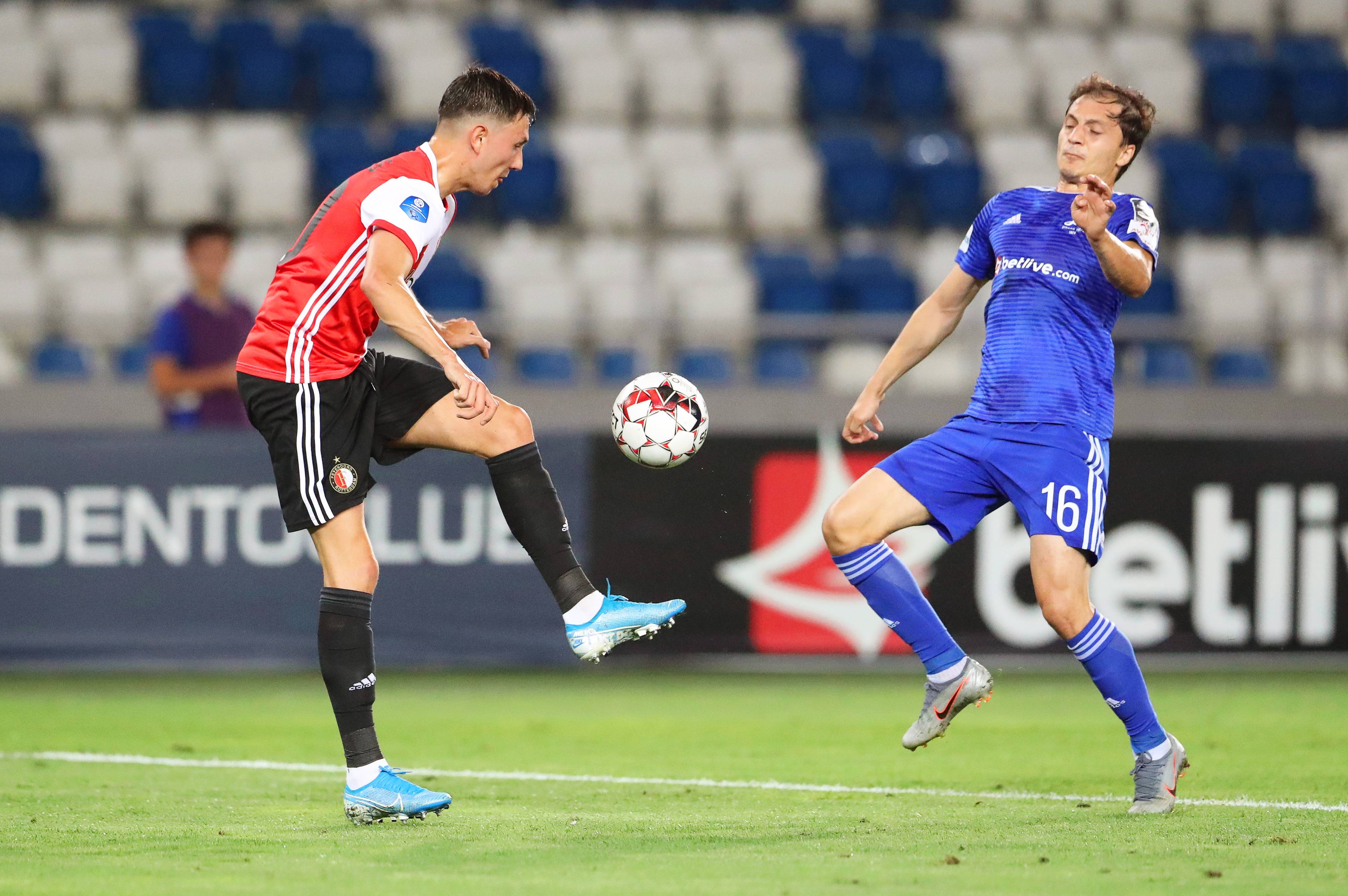 15周三足球赛事分析预测:特温特主场无惧劲敌 布兰降级危机_费耶诺德