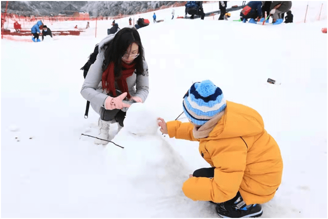 雪场|今年来金佛山玩雪，三大雪场承包你的快乐