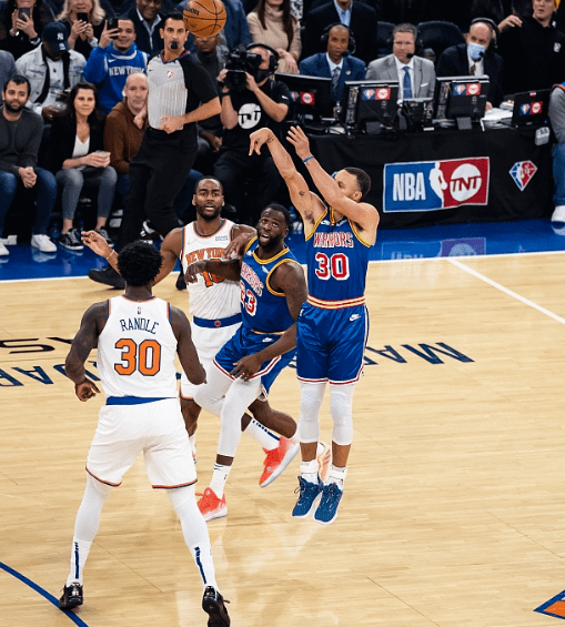 尼克斯|从瘦削少年到NBA历史三分王 库里的成功激励着所有追梦者