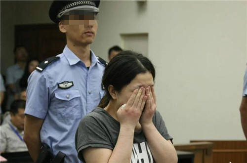 北京一女子嫌吵闹掐死2岁儿子,丈夫帮忙埋尸,人性险恶超出想象
