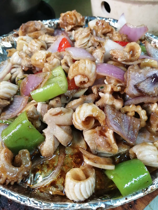美食|南宁大东南酒楼名菜多，一桌都是美食，怎么吃都不腻