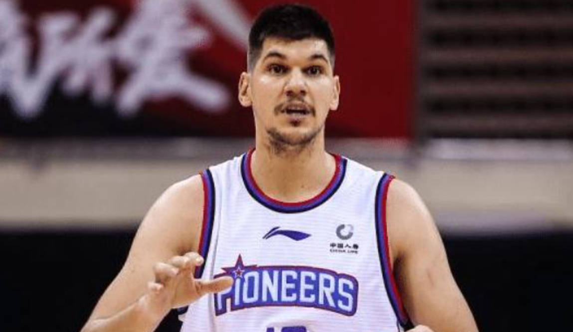 cba三消息:北控欲签第二大外,李弘权跟队合练,胡珑贸21分13板_哈斯