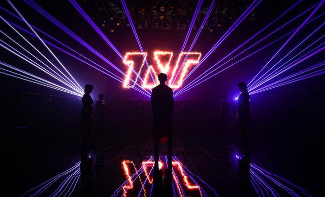 舞台|时代少年团《火力全开》演唱会，炙热向阳，熠熠生辉