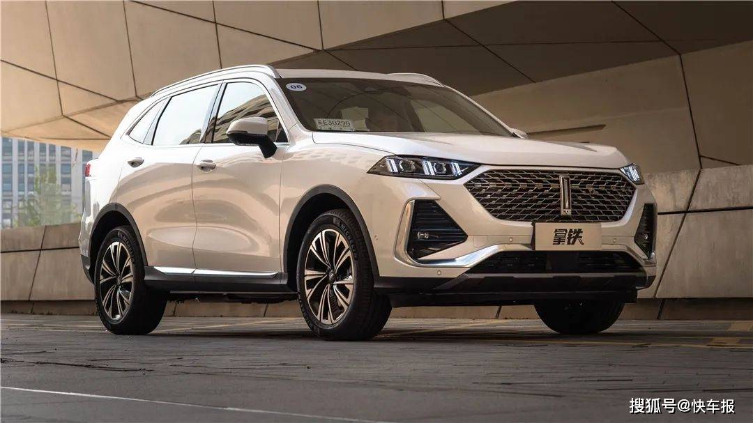 都按照"中杯,大杯,超大杯"的模式命名,罗老师又要狠狠掴自己的脸了!