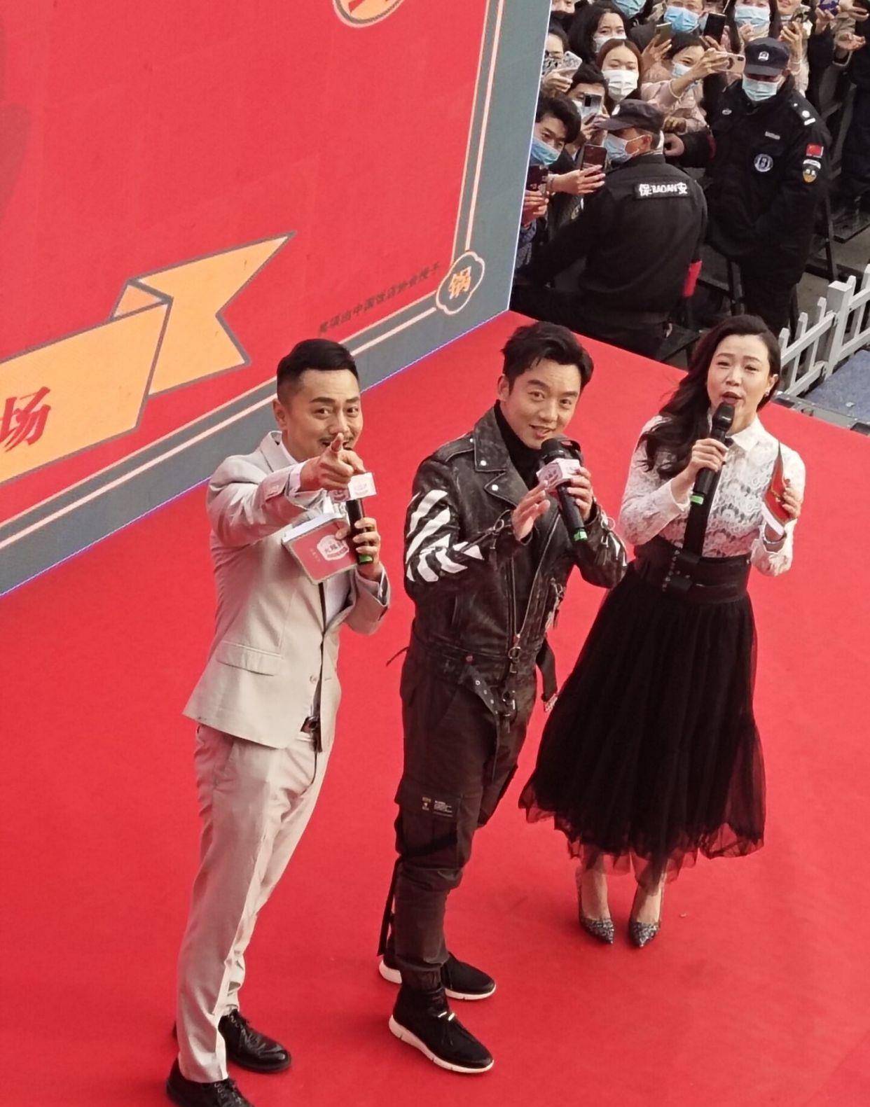 苗苗郑恺最新互动 8e01501c7e4440e6a8c4e11c5d602c95.jpeg
