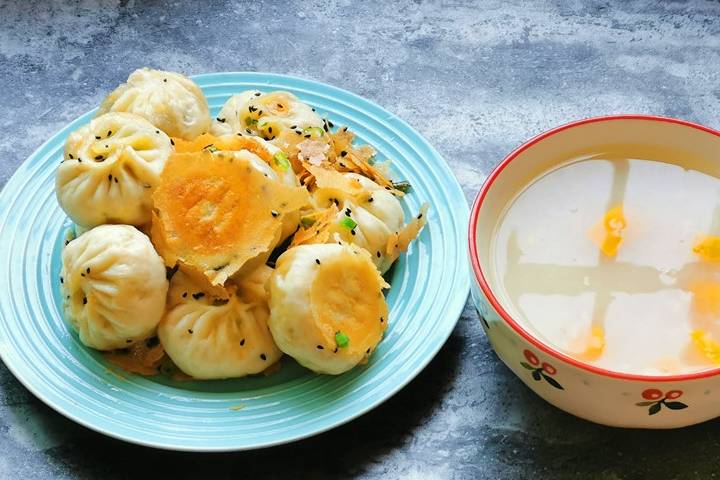 包子|老两口的幸福早餐，样数不多，吃得舒服，网友提问：这要起多早