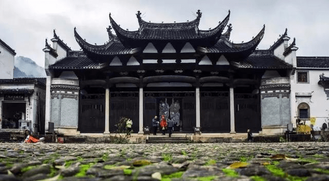 叹为观止！木雕艺术博物馆——龙川胡氏宗祠