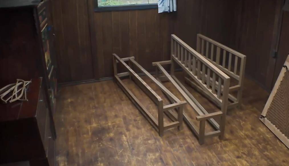 节目组|黄磊何炅遭遇“家徒四壁式”开局，张艺兴智斗节目组，带来好消息