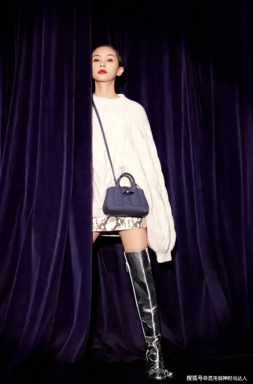 天鹅绒 谁说小个子穿不出高级感？试试短外套+高筒靴，时髦还有气场