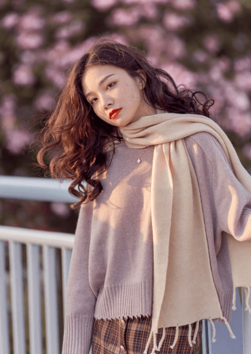 身材 冬天穿“小白靴”更惊艳,显瘦耐看还减龄,配大衣美极了!