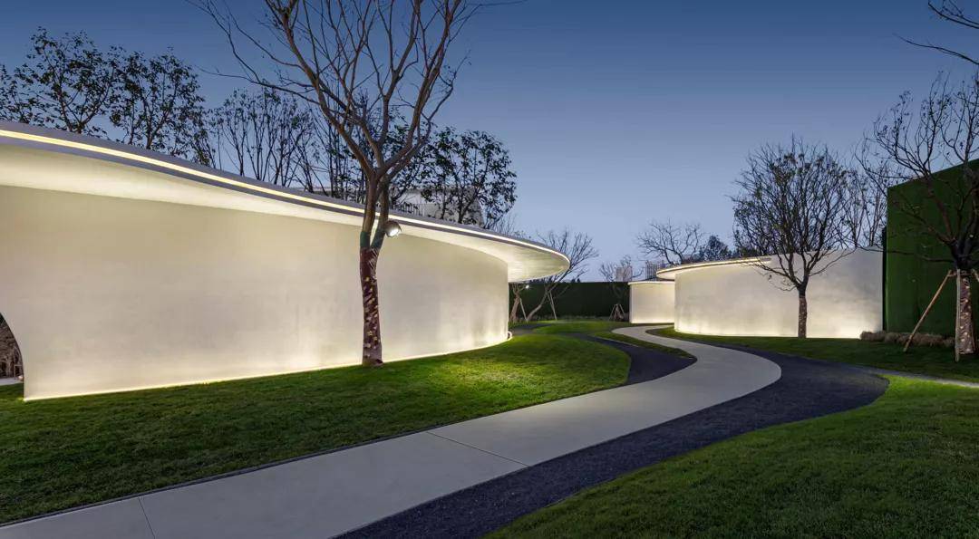 锦江南下遇见湖天地生活在半岛玉带环腰的湖畔时光如何将建筑融入自然