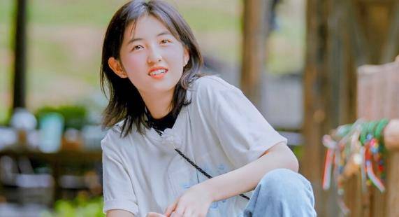 新综|《向往的生活》破24亿后，鹅厂拿出好评慢综，黄渤佟丽娅特会讲