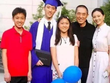 张艺谋管岳母叫什么 e9b62dd64c5045ef8bf569cee194befd.jpeg