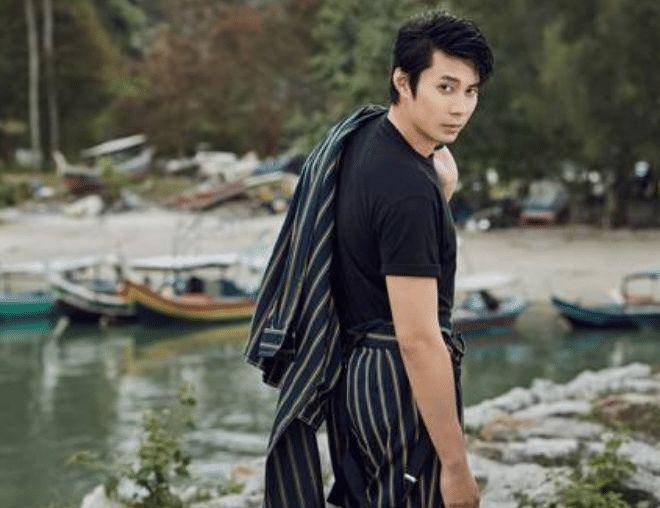 在2012年,开心麻花队的搞笑小品走上央视春晚,郝建名字的一度变成了