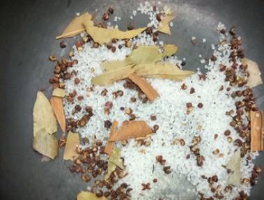 快速解冻鸡肉办法 b3dc5b206b2a4a2cb3221dc89536514e.jpeg