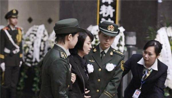 女生多少岁可以参军入伍 37194f90889e4f50acb088b4d631c47d.jpeg