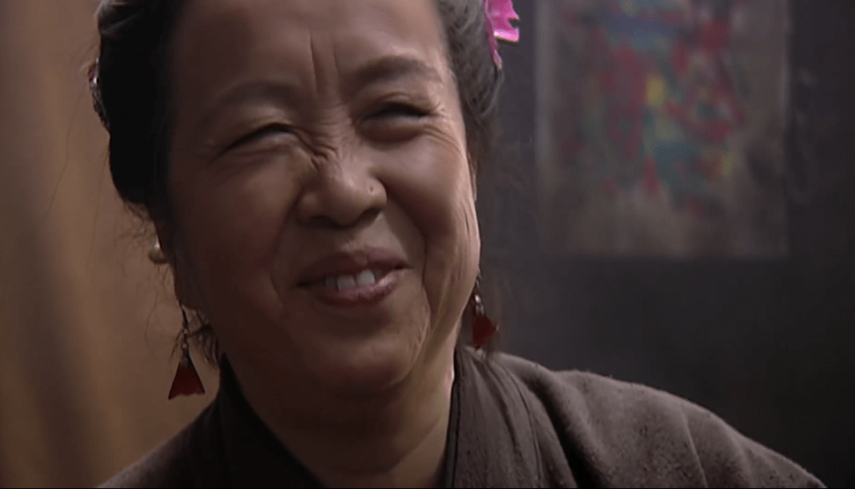 阳谷县的王婆子就是其中之一,她趁武松出差之际,帮助西门庆勾搭武松的