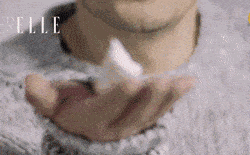 温情|一直不敢播，上线就刷屏，这两部剧活该火？