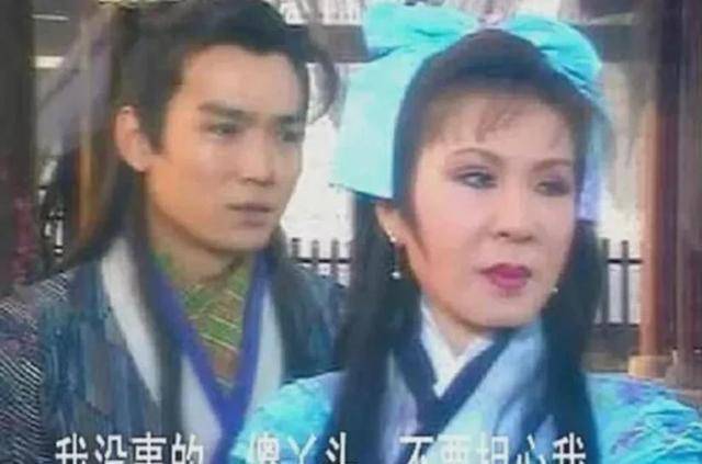 西门|被全网骂了二十多年的西门大妈，与男神演亲密戏，黯然退圈之谜