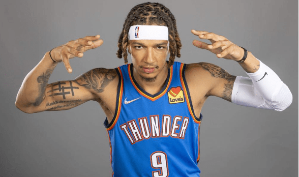 赛季首秀砍15分8板,火箭弃将展现全能身手,为留队做最后一搏_威尔森