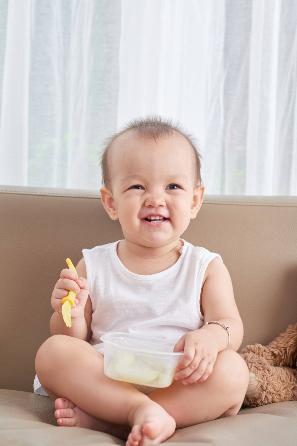 生活|2岁孩子当吃播，4岁女童被喂到70斤！啃娃族父母，请你要点脸