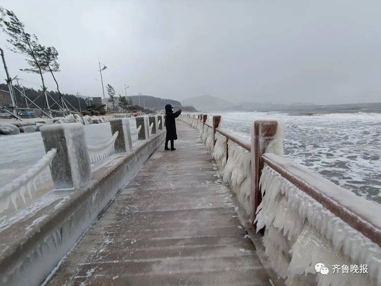 冰河世纪|太震撼！此地一夜进入“冰河世纪”，网友：北极圈分圈