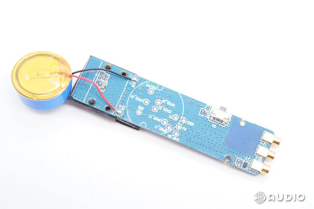 产品|采用njoinic英集芯IP5303的移动电源IC，威麦科技麦克风开箱拆解报告