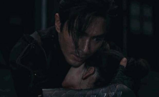 晚节不保|《怒晴湘西》临近尾声男主人设遭质疑,评分骤降恐晚节不保