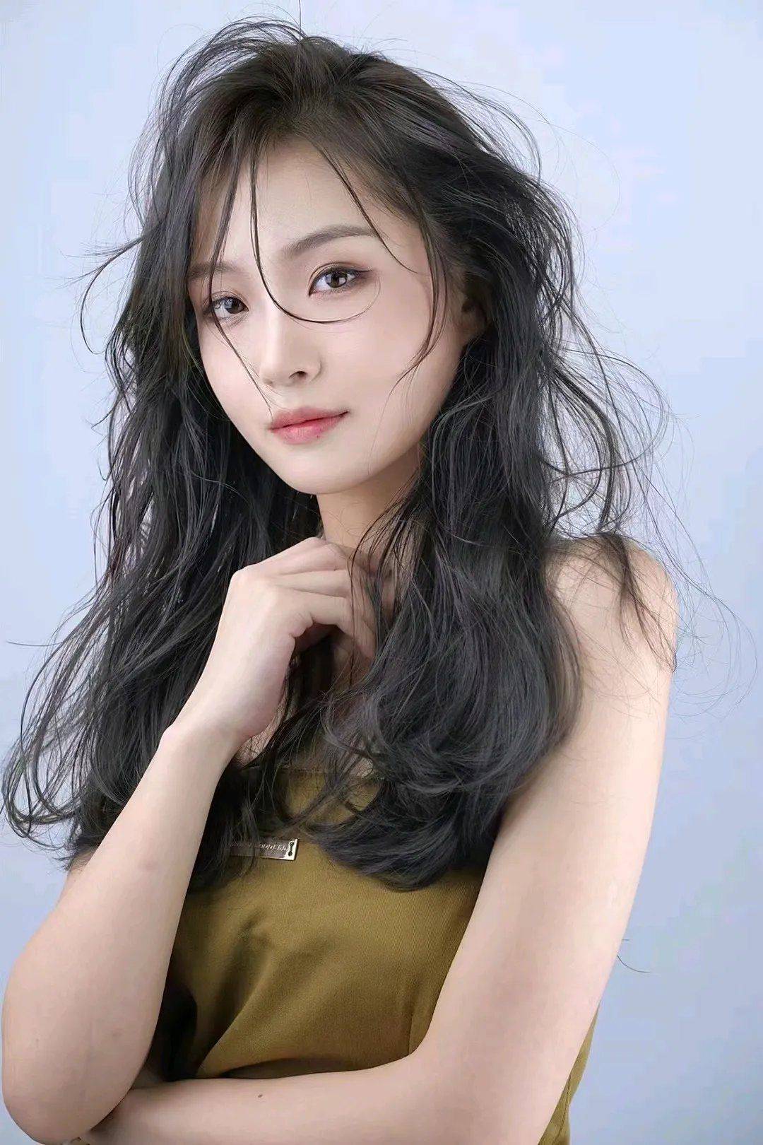 发型3种爆火发型，不管短长都很美，过年选它就对了