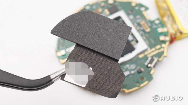 采用美信光学传感器，豪鹏科技电池，GARMIN佳明VENU2手表拆解报告