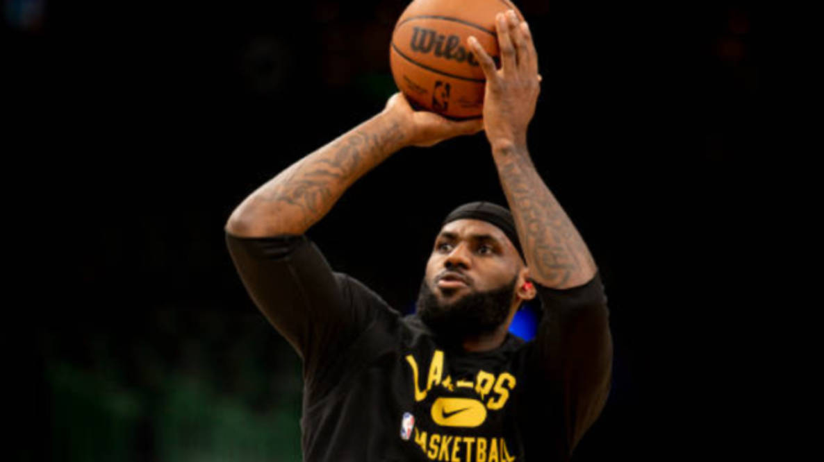 詹姆斯伤情出炉引热议 8a1aabb1ed4a4948a65e9fb610b40f94.jpeg