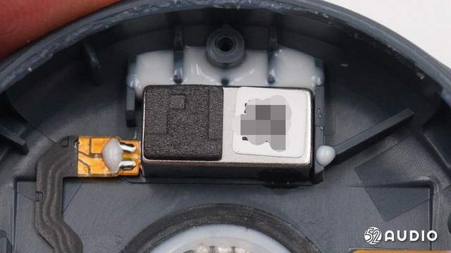 采用美信光学传感器，豪鹏科技电池，GARMIN佳明VENU2手表拆解报告