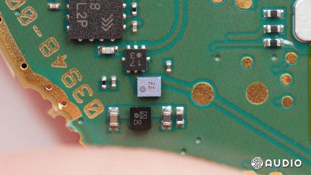 采用美信光学传感器，豪鹏科技电池，GARMIN佳明VENU2手表拆解报告