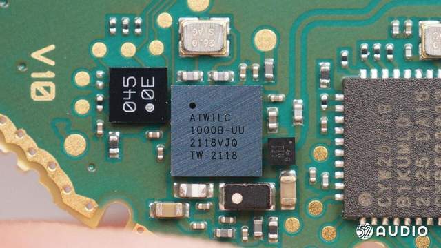 采用美信光学传感器，豪鹏科技电池，GARMIN佳明VENU2手表拆解报告